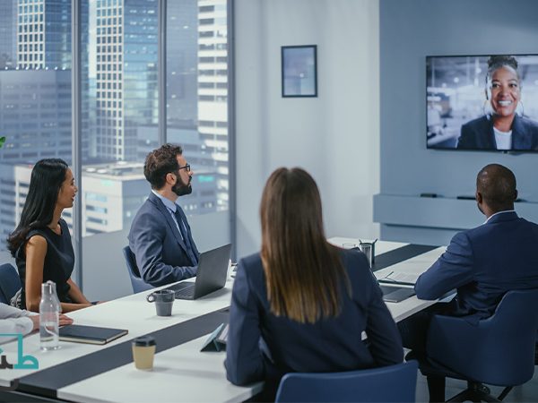 تجهیز سالن کنفرانس با بودجه محدود