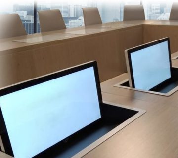 مانیتور تاشو و مانیتور رومیزی
